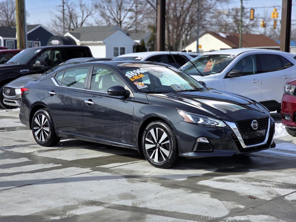 2022 Nissan Altima SV