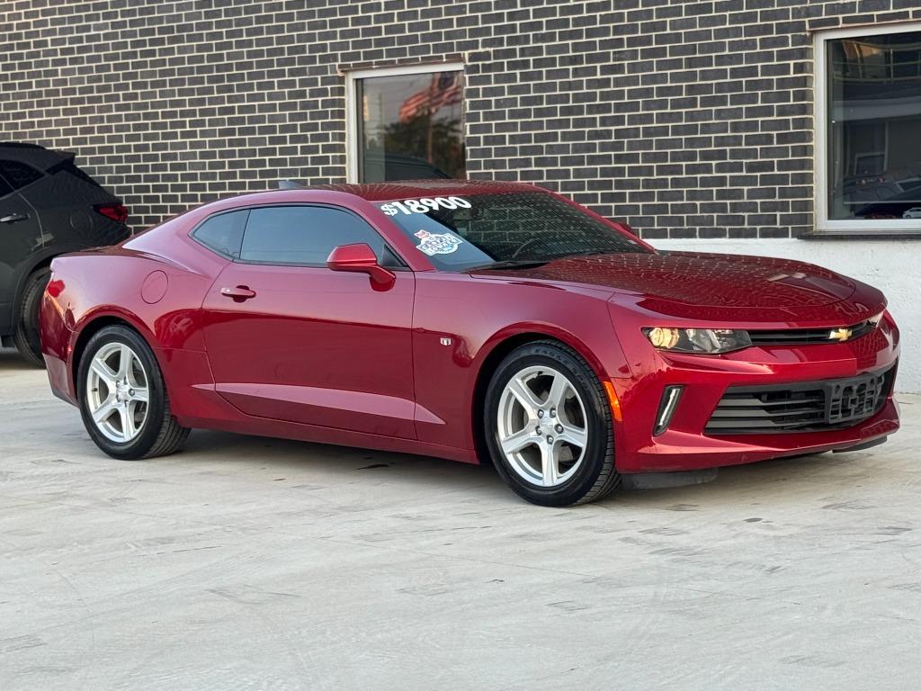 2017 Chevrolet Camaro 1LT's photo