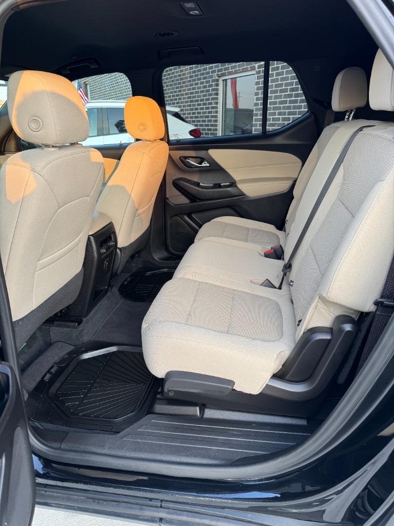 2023 Chevrolet Traverse LS - Photo 11