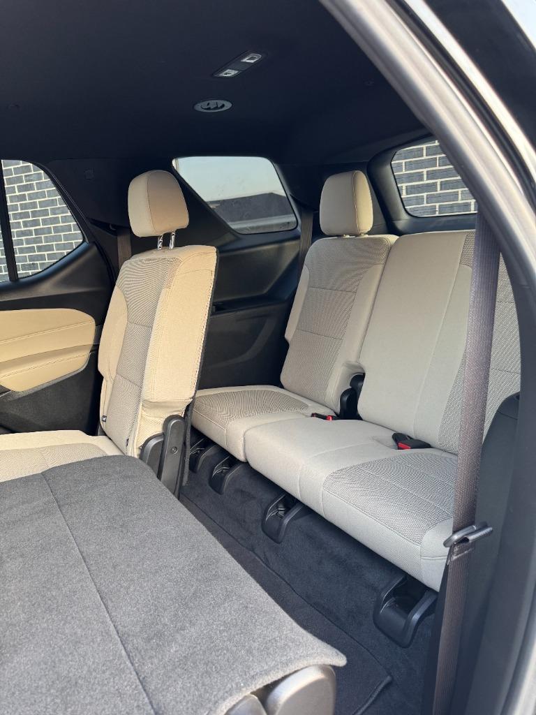 2023 Chevrolet Traverse LS - Photo 12