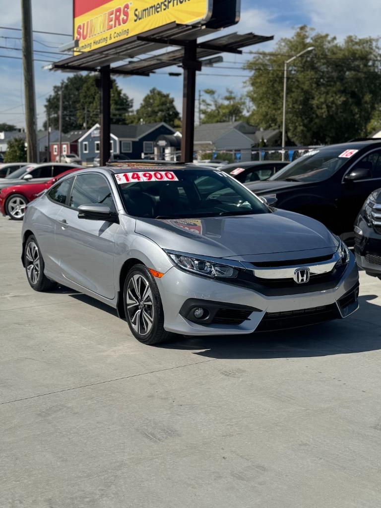 2017 Honda Civic EX-T's photo