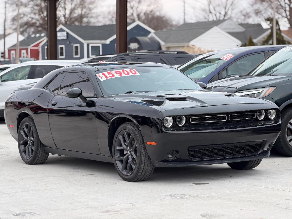 2021 Dodge Challenger SXT's photo